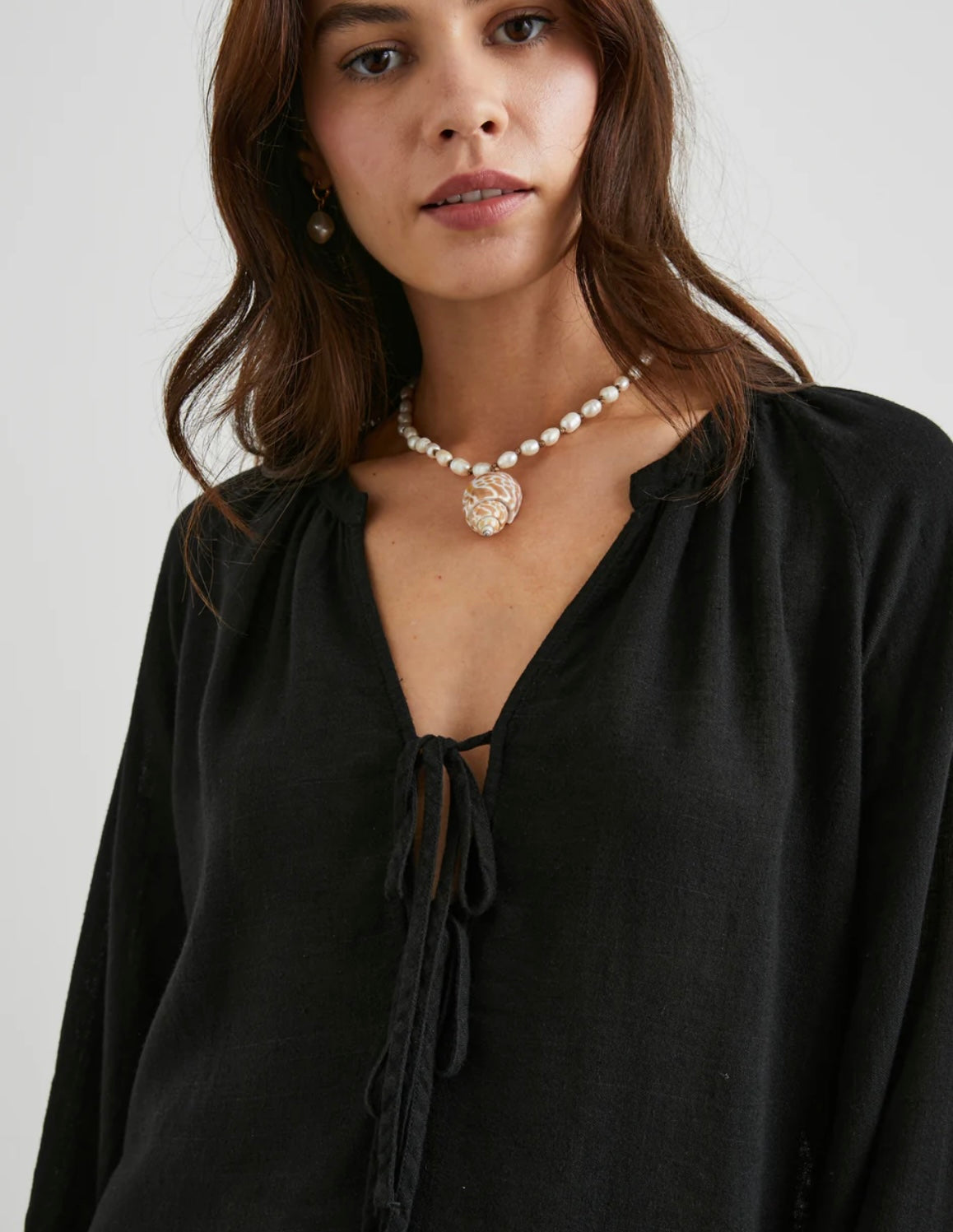 Brielle Linen Blouse - Black