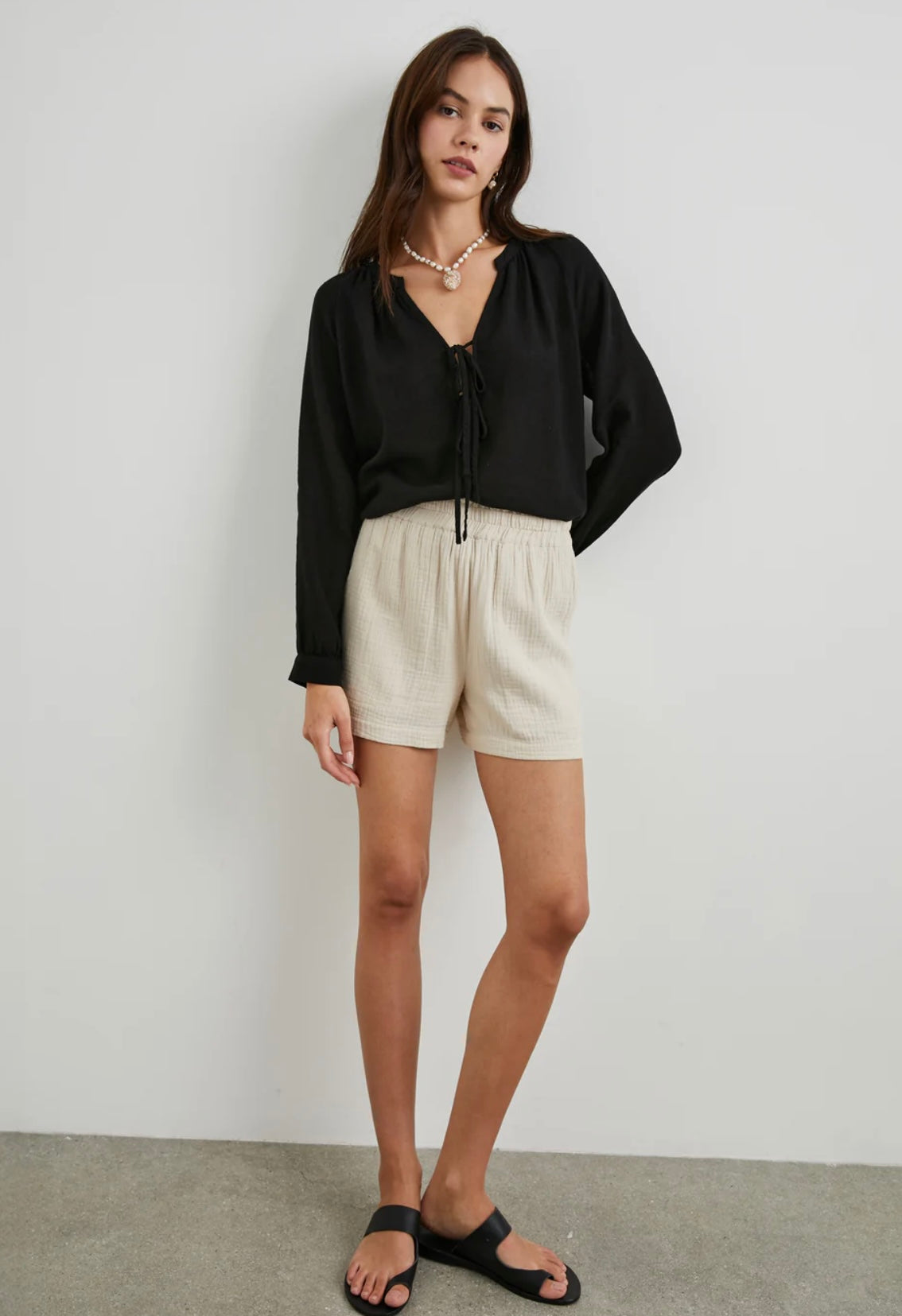 Brielle Linen Blouse - Black