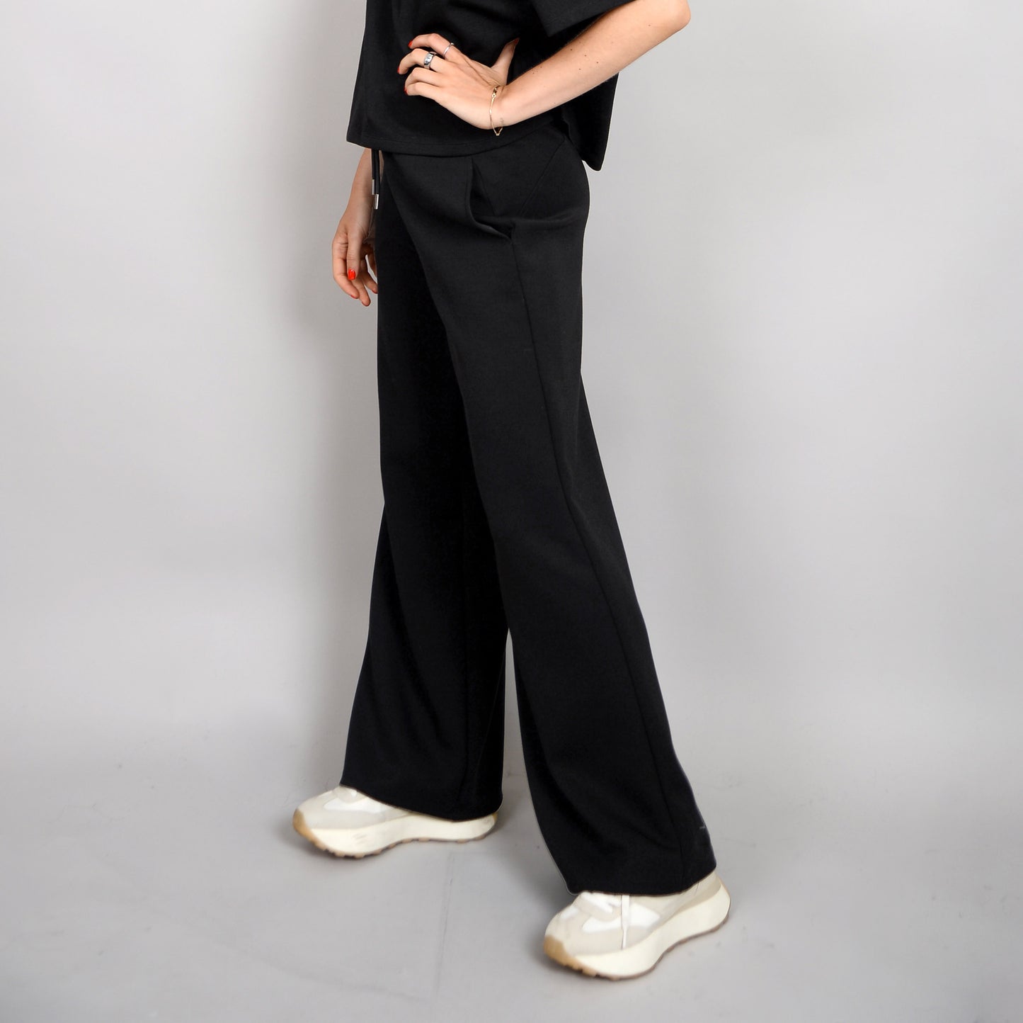 Erika Drawstring Pant - Black