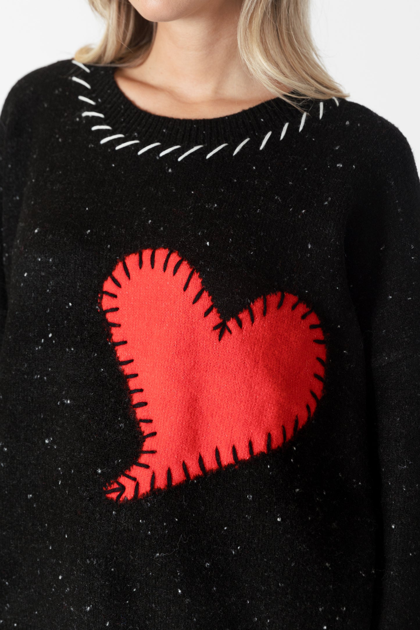 Round-neck Sweater with Heart Patchwork - Black