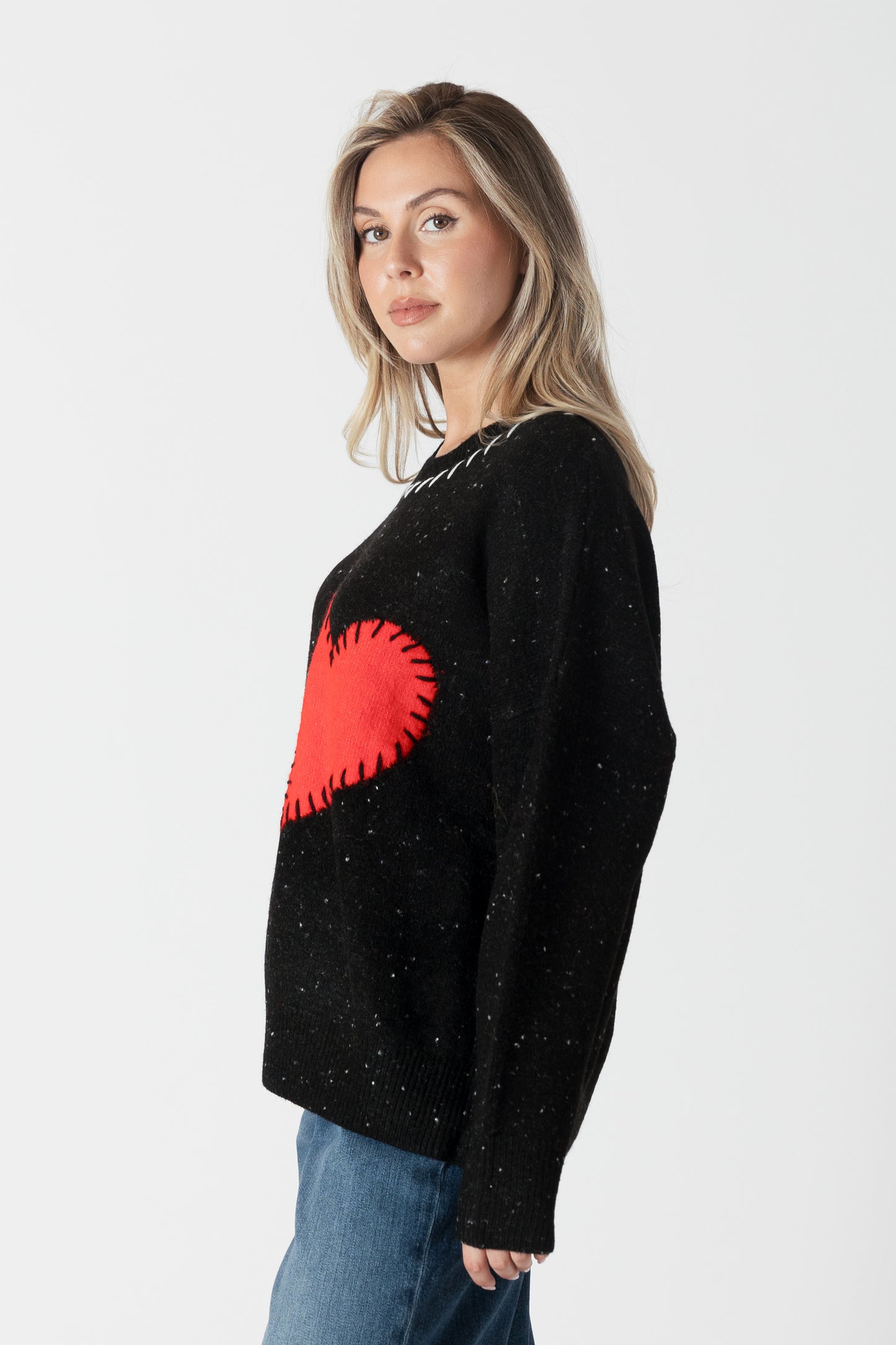 Round-neck Sweater with Heart Patchwork - Black