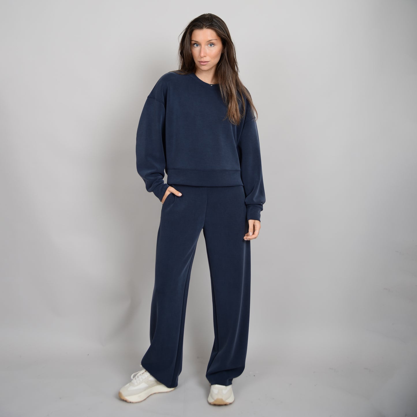 Victoria Wide Legged Pant - Navy