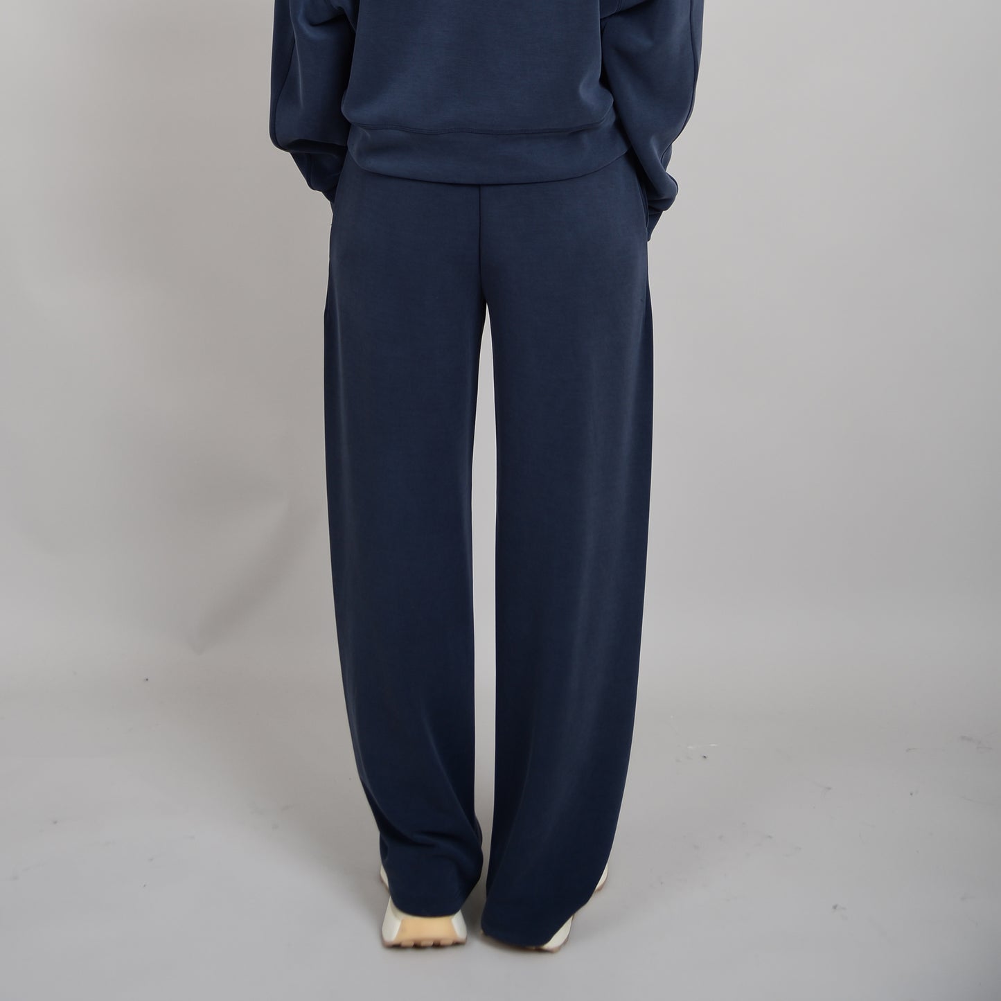 Victoria Wide Legged Pant - Navy