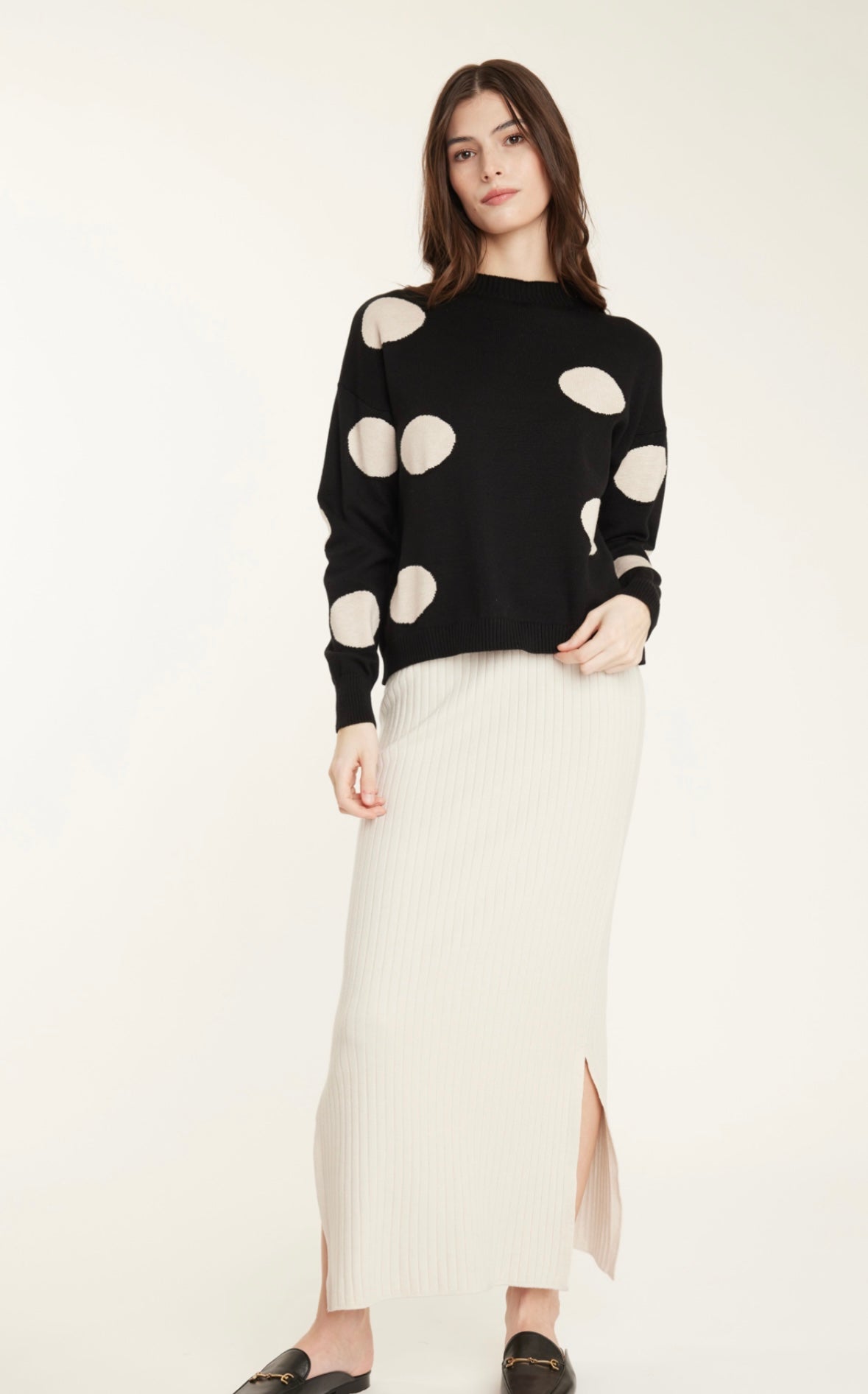 Dotted Knit Sweater - Black/Beige