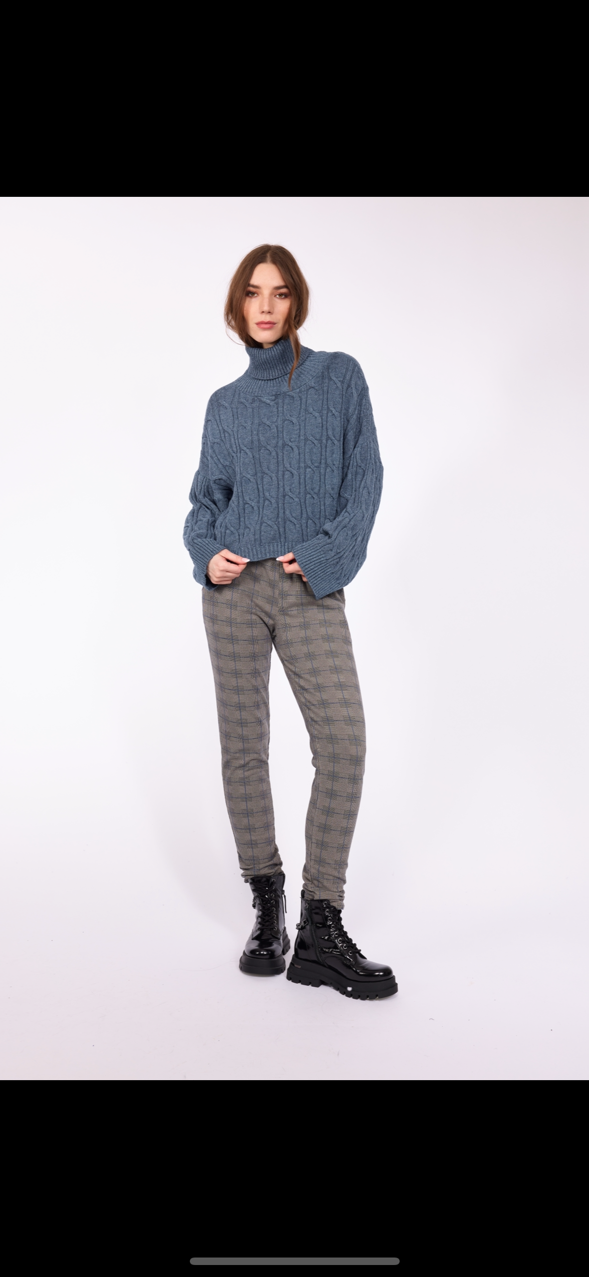 Cableknit Turtleneck - Blue Mix