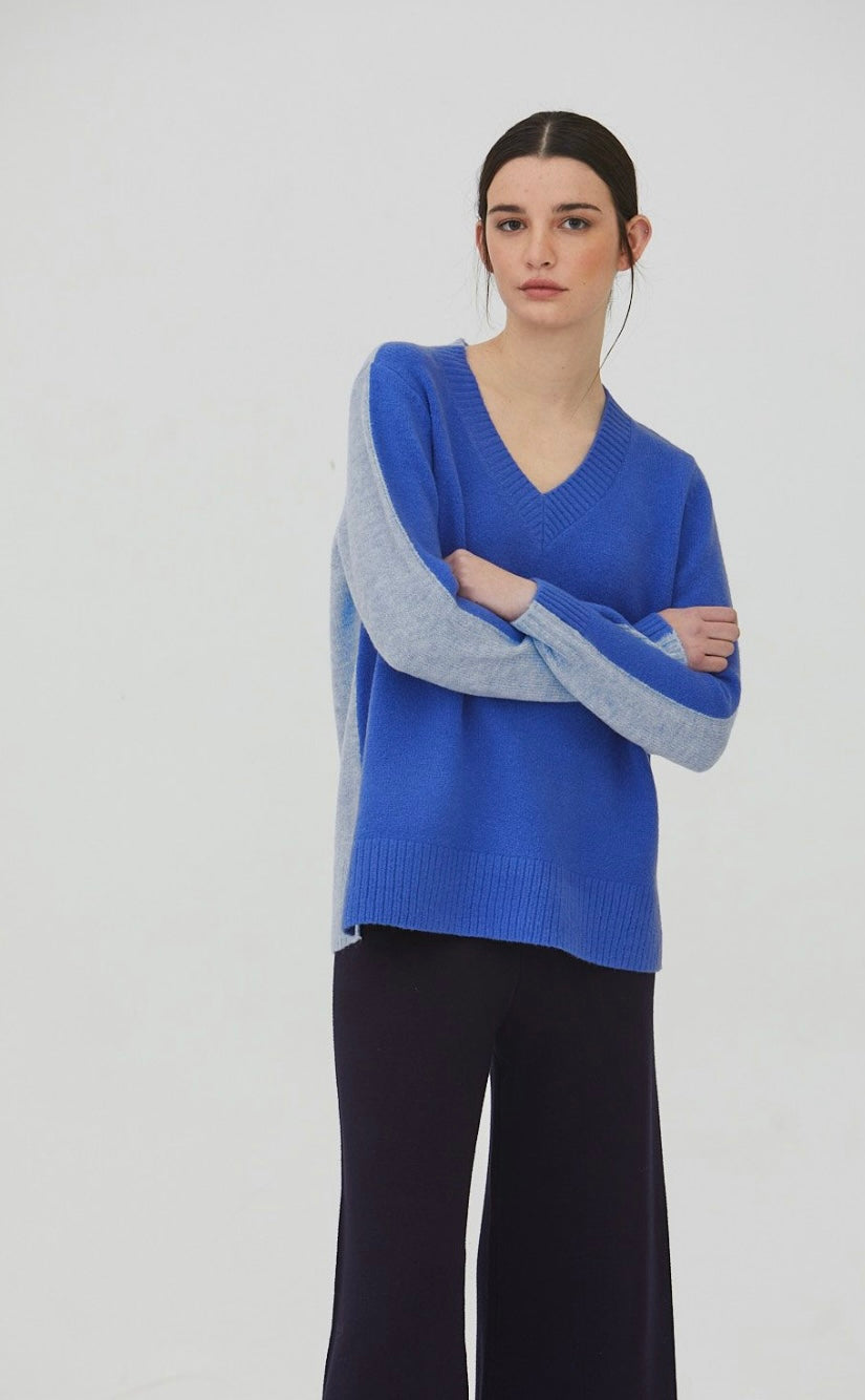 Color Block V Neck Sweater - Blue